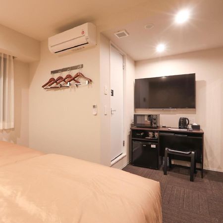 Hotel Livemax Shinyokohama Йокогама Экстерьер фото
