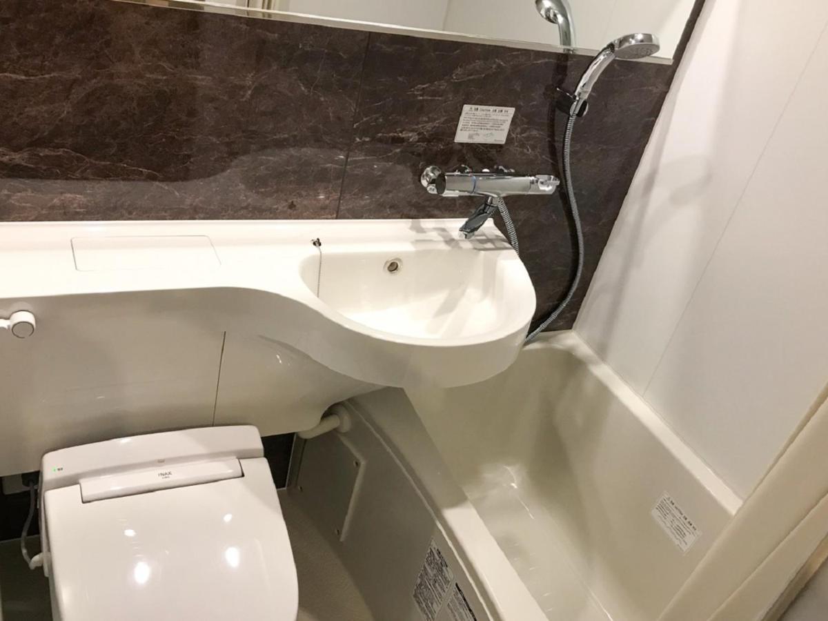 Hotel Livemax Shinyokohama Йокогама Экстерьер фото