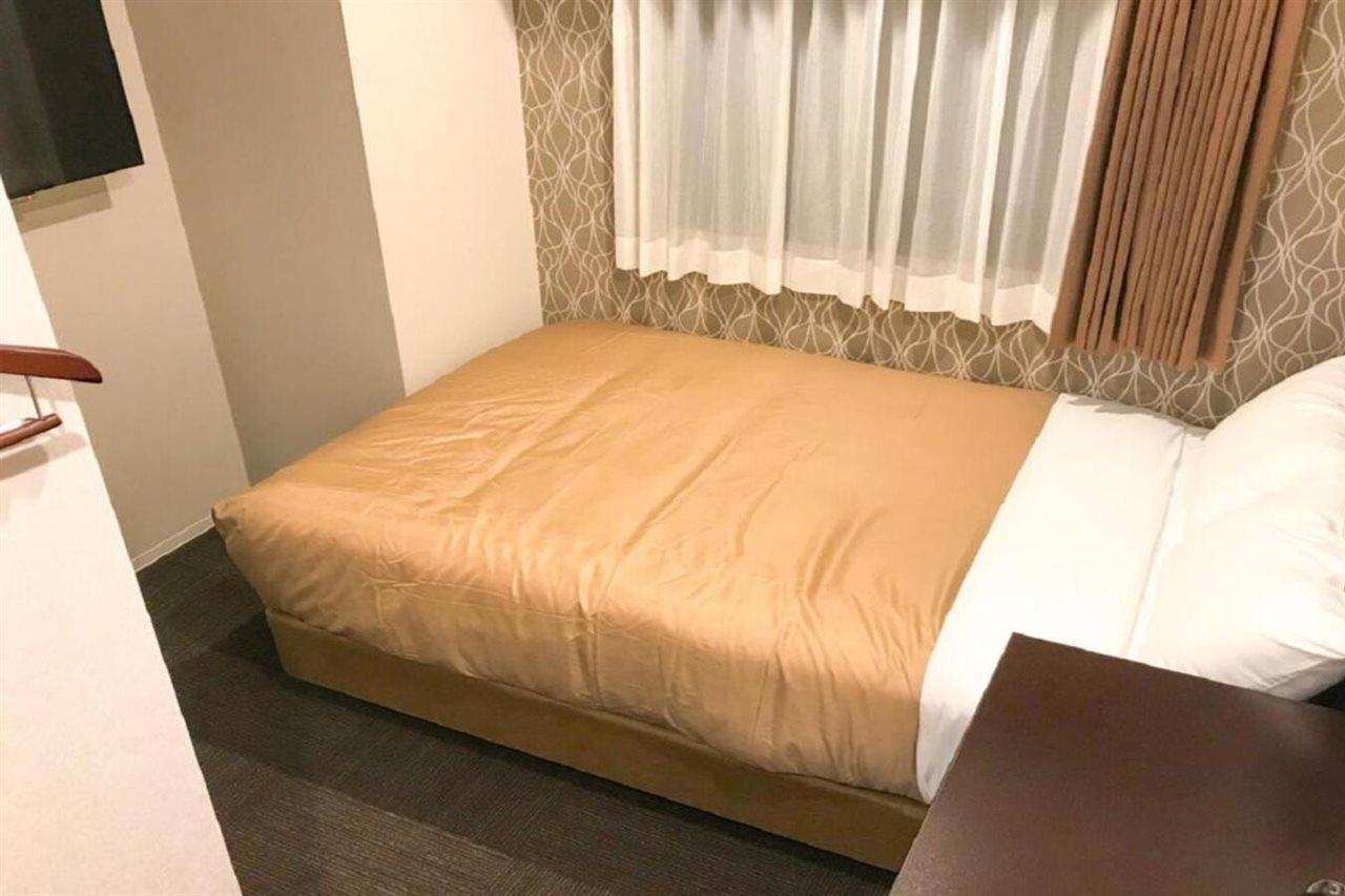 Hotel Livemax Shinyokohama Йокогама Экстерьер фото
